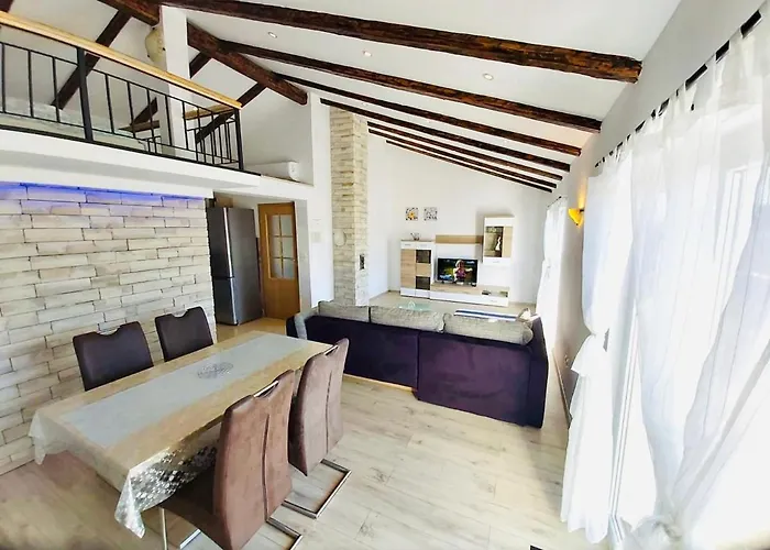 Modern Attic Lejlighed Supetarska Draga